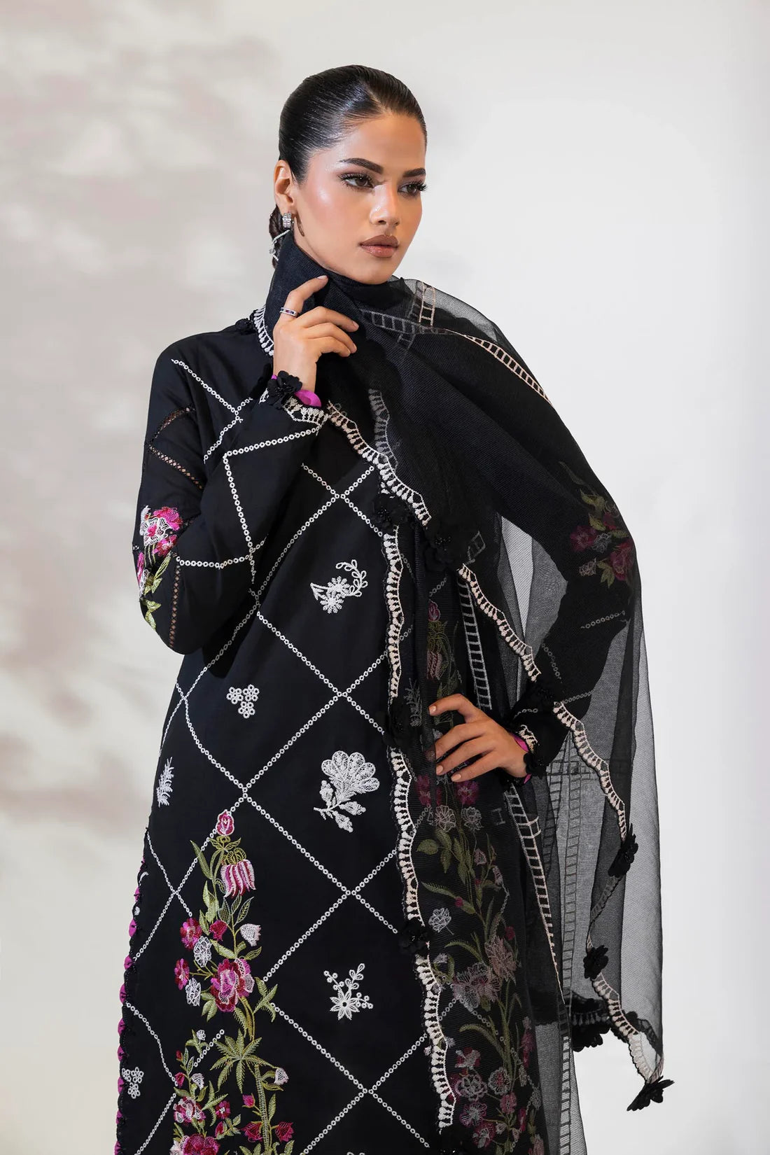 Sana Safinaz Muzlin Lawn V2 ’25-M252-019A-CT