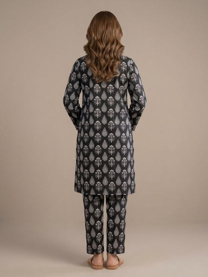 Monochrome 2-Piece Stitched