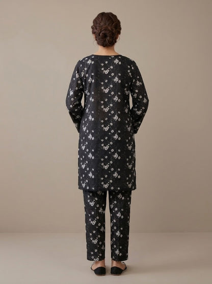 Monochrome 2-Piece Stitched